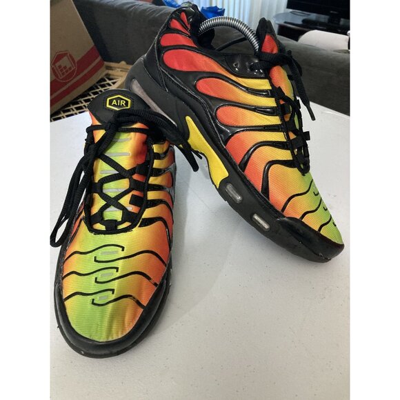 Vintage Air Gradient Mens Size 7  Yellow & Red Gradient Design Sneakers  shoes - Picture 1 of 8